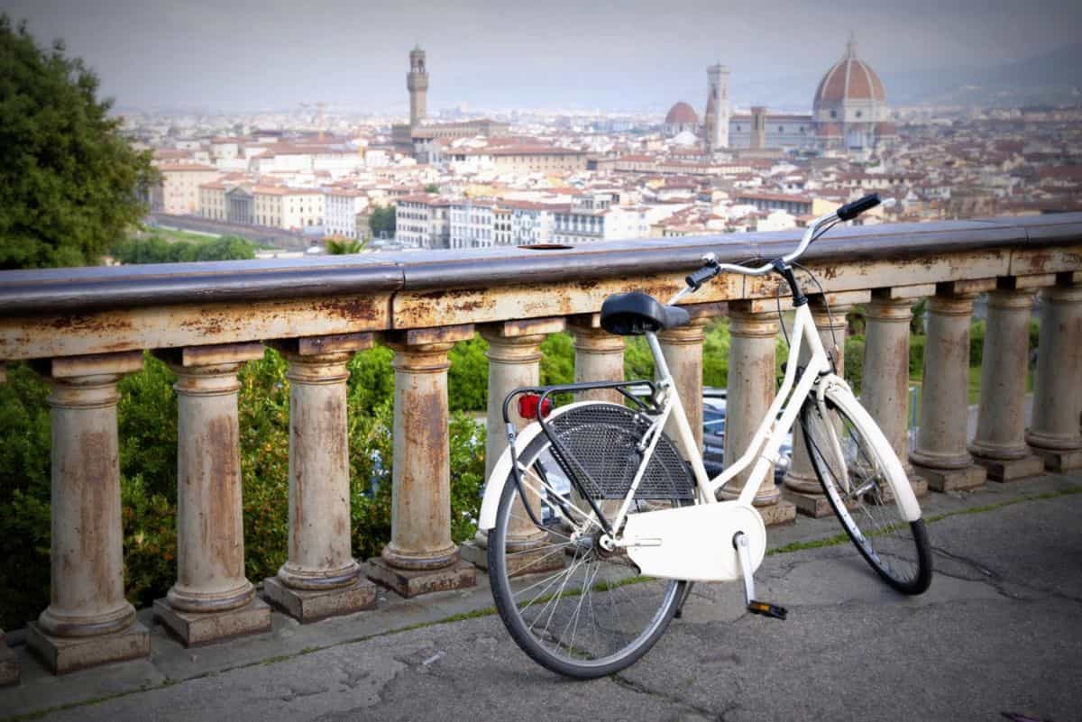 Firenze Verde: Esperienze Sostenibili nel Cuore della Toscana