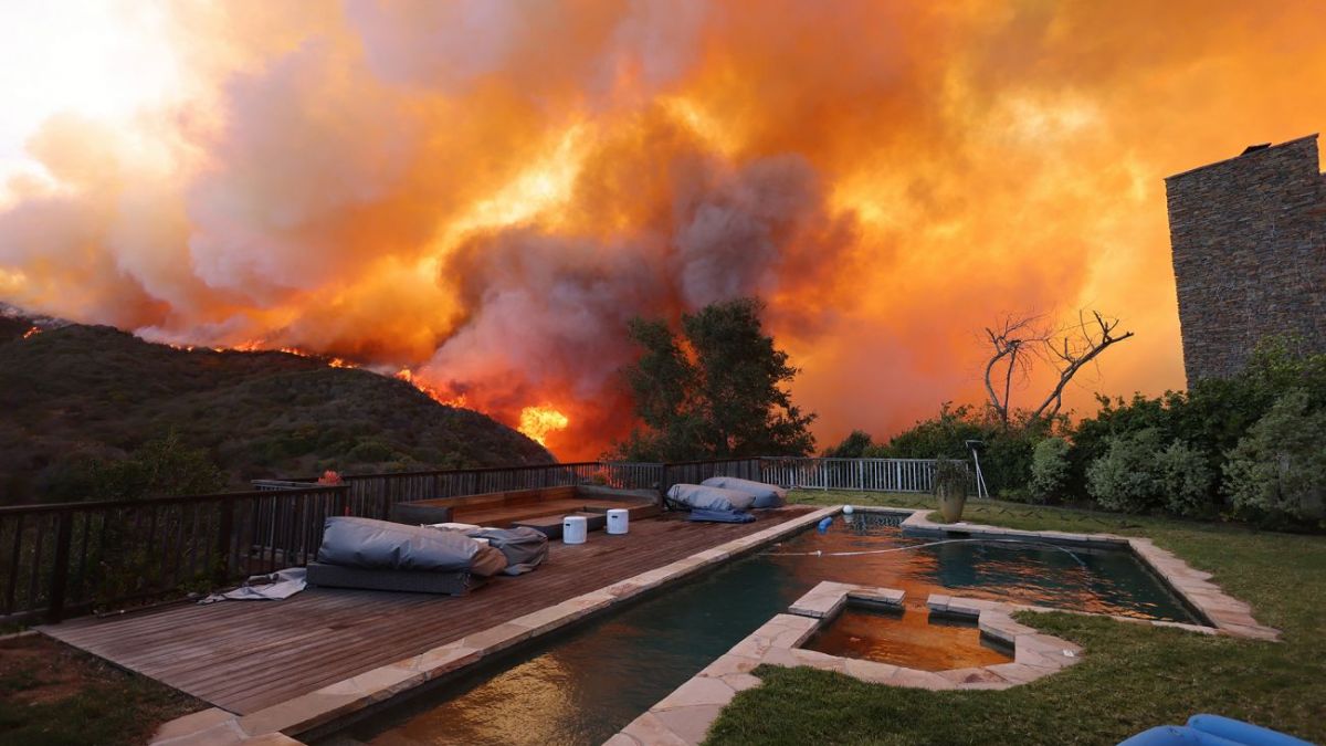 Gli Incendi in California: L’Allarme Clima Dietro un Inferno di Fuoco